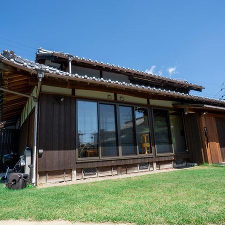 Omishima Space Omoya Imabari Railway Station Exterior foto