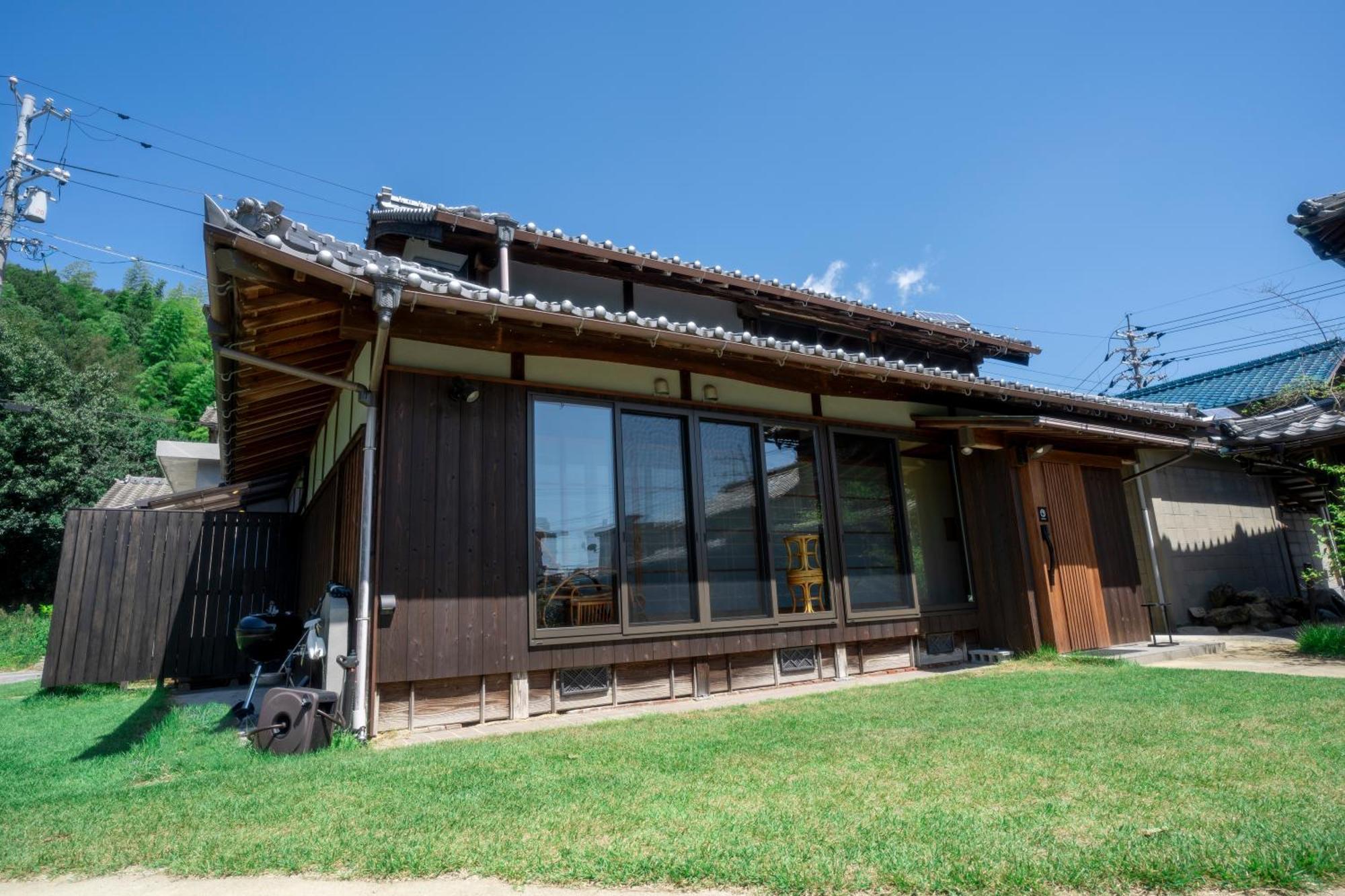 Omishima Space Omoya Imabari Railway Station Exterior foto